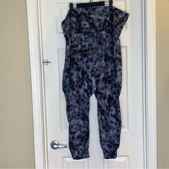 Athleta salutation Printed jogger Size 3X - Picture 10 of 10